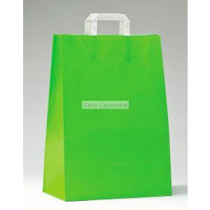 50 sacs kraft poignes plates vert anis 32 x 17 x 44 cm