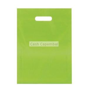 100 sacs plastiques  poignes dcoupes vert anis 35 x 4 x 45 cm